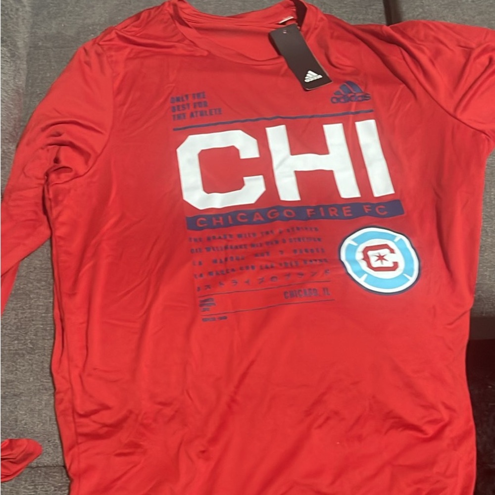 Chicago fire sports long sleeve shirt BRAND NEW UNWORN WITH TAGS